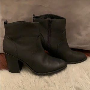 Express black booties
